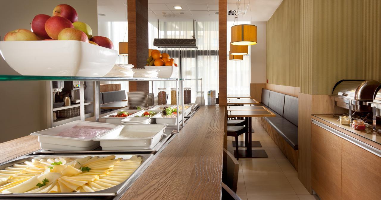 Comfort Hotel Olomouc Centre Ngoại thất bức ảnh